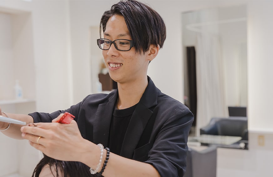 サロンワークの様子